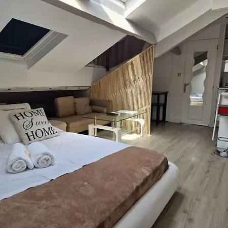 2 Adultes Quartier Vip, Et Commerce Sur Place ,et Mini 1 Enfant 6 Ans Max Nice