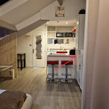 2 Adultes Quartier Vip, Et Commerce Sur Place ,et Mini 1 Enfant 6 Ans Max