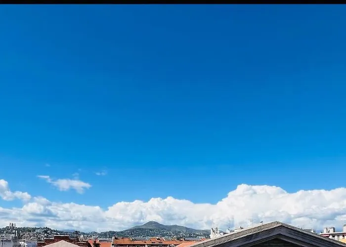 Atypique Calme, Quartier Vip, 50m Apartmán *